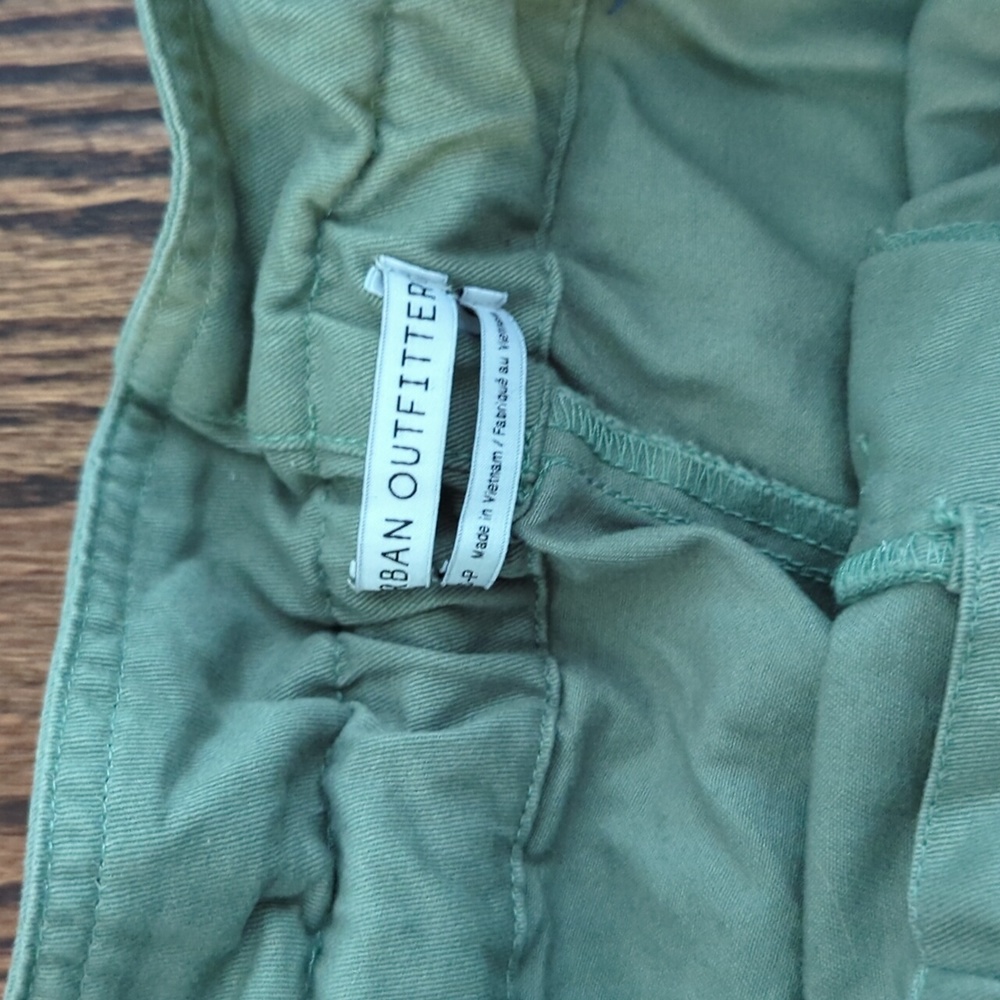 Urban Outfitters Green Cotton Paper Bag Pants - Picture 4 of 5